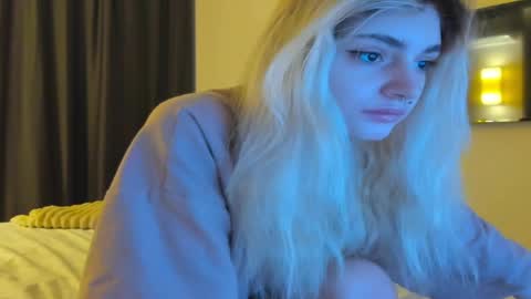 lesyaliss online show from 03.30.26