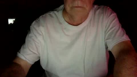 letscum2gether0 online show from 01.19.25