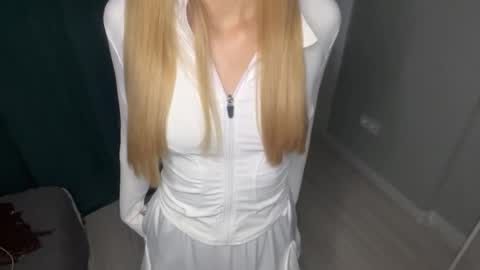 Kate online show from 05.14.26
