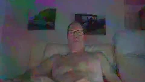 Snapshot of levensgenieters2 chatting on 12.04.24 levensgenieters2 online show from 12.04.24