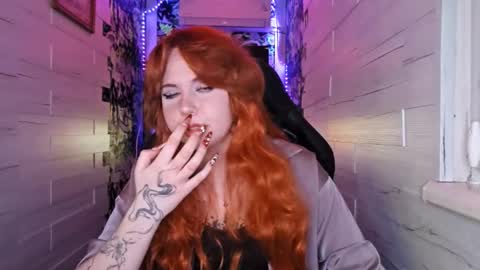 Snapshot of leventress chatting on 03.25.26 leventress online show from 03.25.26