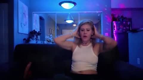 Lexi online show from 11.22.25