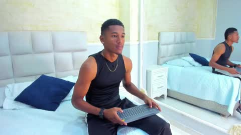 Lexi  Derek online show from 09.20.25