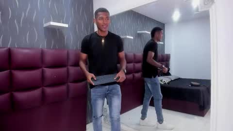 Lexi  Derek online show from 10.13.25