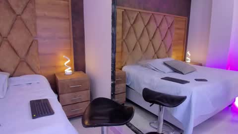 Lexi  Derek online show from 10.15.25