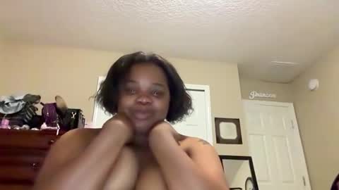 Lexietheweirdo online show from 04.25.26