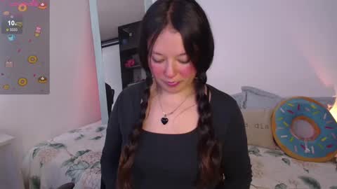 Snapshot of lexie_babe chatting on 09.16.25 Lexie Thompson   8pm  0000am -5 online show from 09.16.25