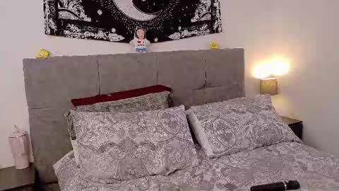 Lixie And Nte online show from 06.12.26