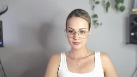 Snapshot of lexie_wild chatting on 02.12.25 Lexie online show from 02.12.25