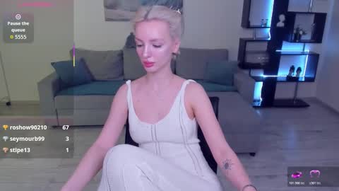 Snapshot of lexieblonde chatting on 03.05.26 lexieblonde online show from 03.05.26