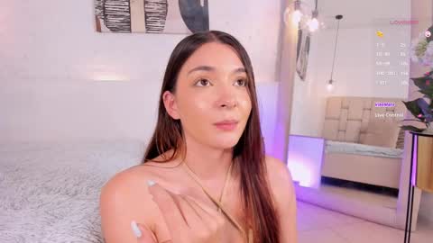 Lexie  online show from 02.25.25