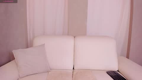 Lexie Thompson  online show from 03.28.26