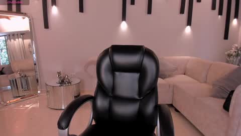 Lexie  online show from 01.16.25