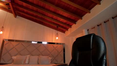 Lexie  online show from 02.01.25