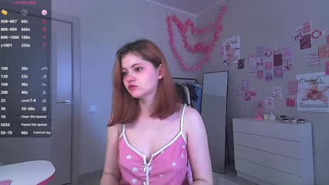 Snapshot of lexiie_fox chatting on 05.13.26 lexiie fox online show from 05.13.26