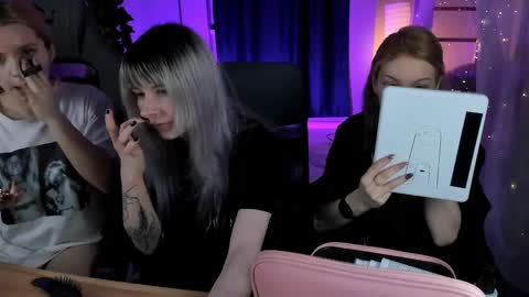 Snapshot of lexiwenford chatting on 03.23.26 Lexi Wenford NO NUDE GODDESS online show from 03.23.26