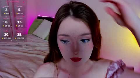 Snapshot of lexxxxxxi chatting on 10.16.25 lexi miu online show from 10.16.25