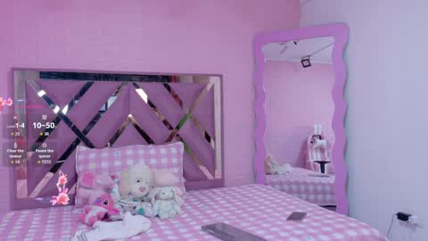 Snapshot of lexy_cute1 chatting on 04.28.26 LEXY online show from 04.28.26