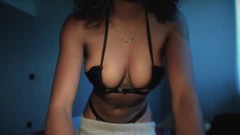 Snapshot of lexy_squirt_queen chatting on 05.05.26 LEXY - Independent account online show from 05.05.26