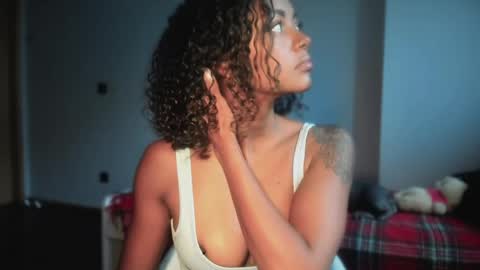 Snapshot of lexy_squirt_queen chatting on 05.19.26 LEXY - Independent account online show from 05.19.26