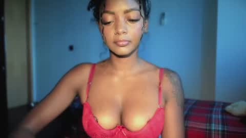 LEXY - Independent account online show from 06.12.26