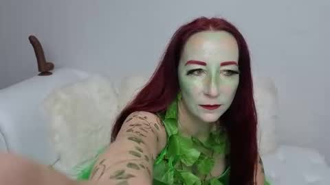 Snapshot of lexyleaf420 chatting on 10.31.25 Lexy online show from 10.31.25