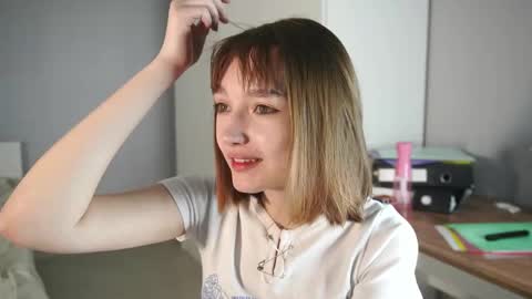 Snapshot of leyla_grace chatting on 05.23.26 leyla_grace online show from 05.23.26