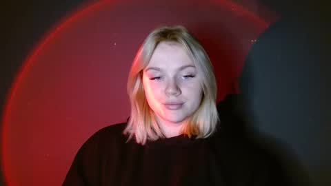 Snapshot of leyla_le chatting on 01.09.26 Leyla online show from 01.09.26