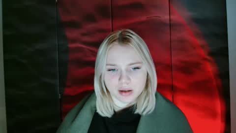 Snapshot of leyla_le chatting on 01.10.26 Leyla online show from 01.10.26