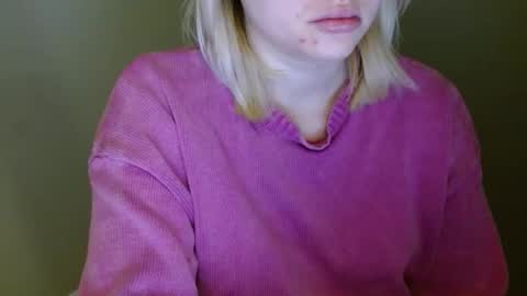 Snapshot of leyla_le chatting on 02.06.26 Leyla online show from 02.06.26