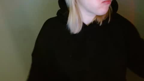 Snapshot of leyla_le chatting on 02.10.26 Leyla online show from 02.10.26