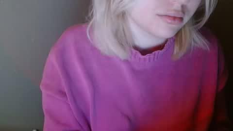 Snapshot of leyla_le chatting on 02.12.26 Leyla online show from 02.12.26