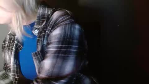 Snapshot of leyla_le chatting on 02.21.26 Leyla online show from 02.21.26