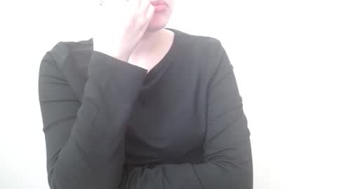 Snapshot of leyla_le chatting on 05.04.26 Leyla online show from 05.04.26