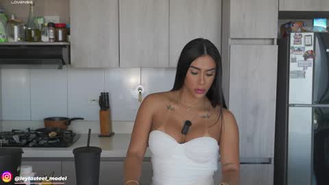 Snapshot of leyla_steel chatting on 05.20.26 INSTA leylasteel model online show from 05.20.26