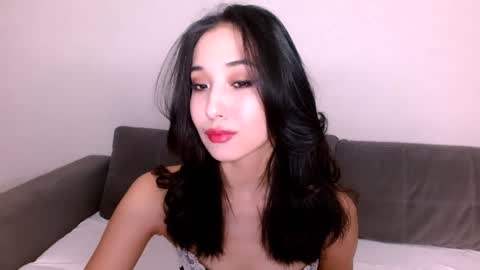 Snapshot of li_noen chatting on 01.24.25 Li  online show from 01.24.25