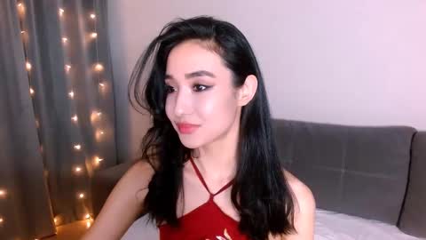 Snapshot of li_noen chatting on 03.07.25 Li  online show from 03.07.25