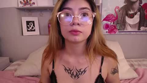 lia_08 online show from 02.04.25
