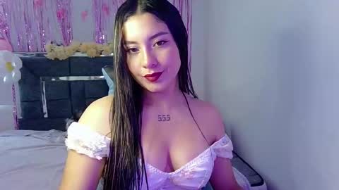 Lia  online show from 10.04.25