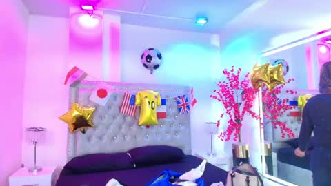 Lia  online show from 06.17.26