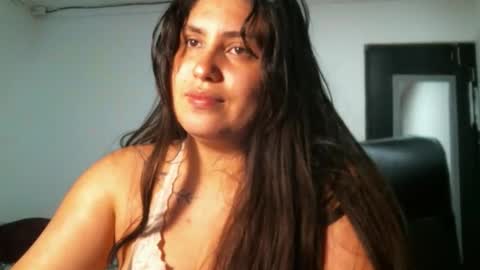 lia and cris online show from 03.17.26