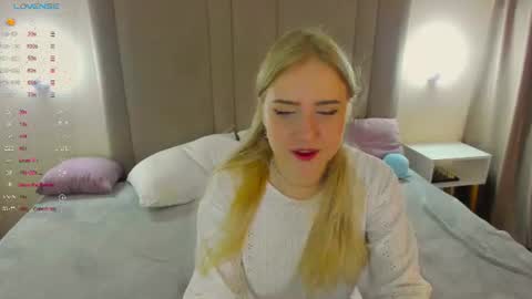 Snapshot of lia_candyyy chatting on 07.26.26 lia_candyyy online show from 07.26.26