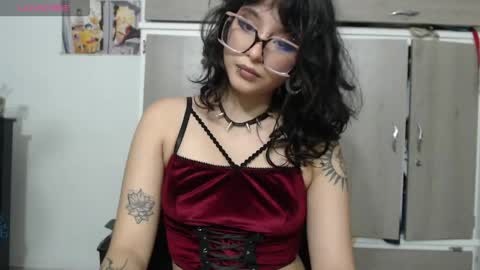 Lia online show from 04.27.26
