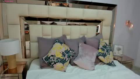 Lia  online show from 06.14.26