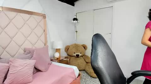 Lia  online show from 07.06.26