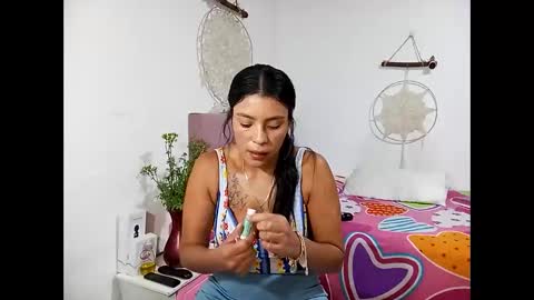 Lia online show from 04.28.26