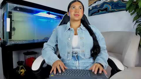 Snapshot of lia_lovelly chatting on 07.19.26 lia_lovelly online show from 07.19.26