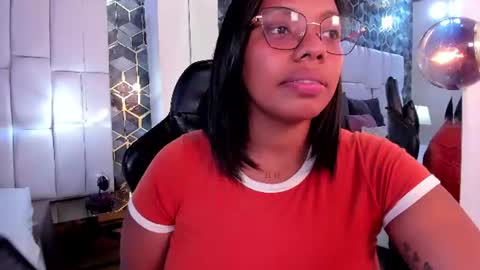 Snapshot of lia_mariana chatting on 06.27.26 lia_mariana online show from 06.27.26