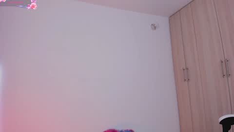 Little Queen Lia  online show from 02.07.25