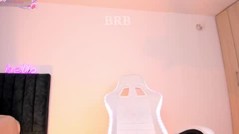 Little Queen Lia  online show from 02.16.25